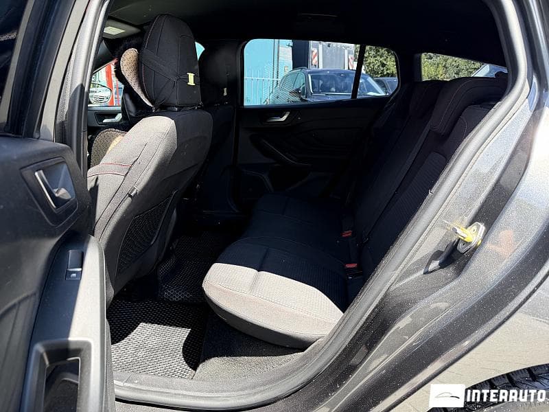 2019 Ford Focus — Miniatură 18