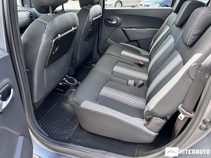 2018 Dacia Lodgy Stepway — Miniatură 16