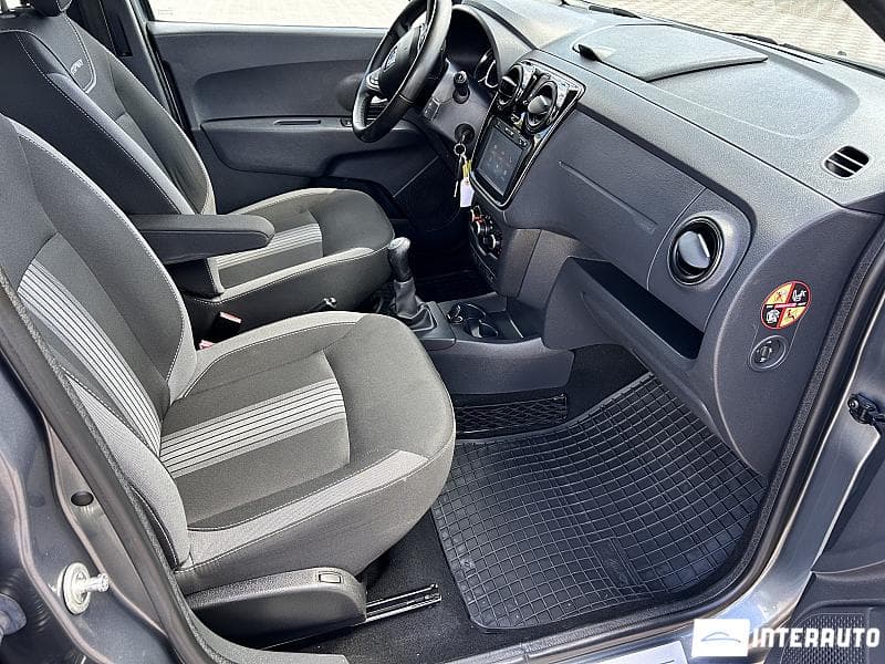 2018 Dacia Lodgy Stepway — Miniatură 15
