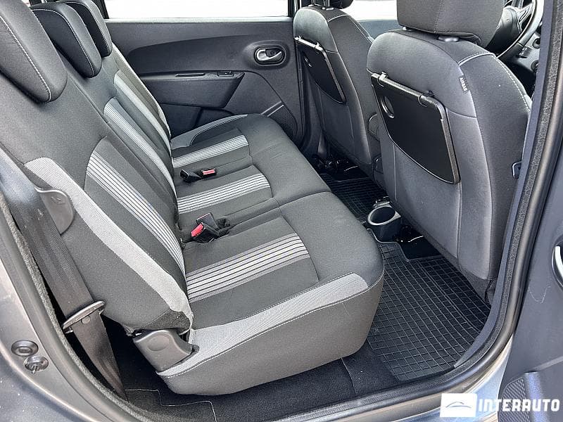 2018 Dacia Lodgy Stepway — Miniatură 17