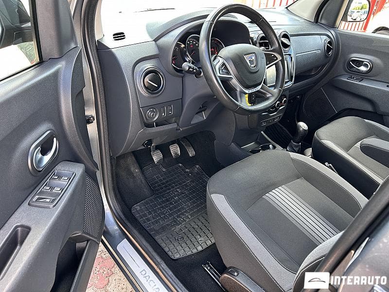 2018 Dacia Lodgy Stepway — Miniatură 5