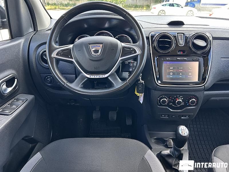 2018 Dacia Lodgy Stepway — Miniatură 7