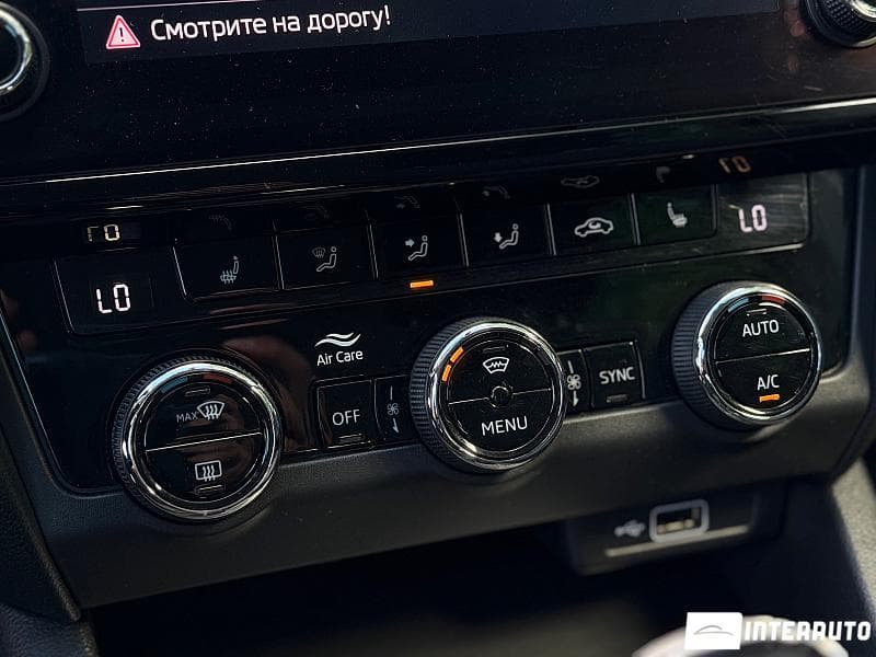 2019 Skoda Octavia — Miniatură 12