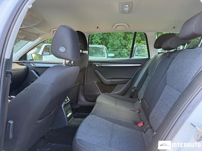 2019 Skoda Octavia — Miniatură 15