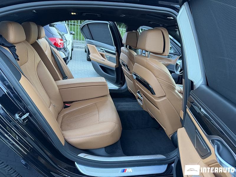 2017 BMW 740e — Miniatură 8