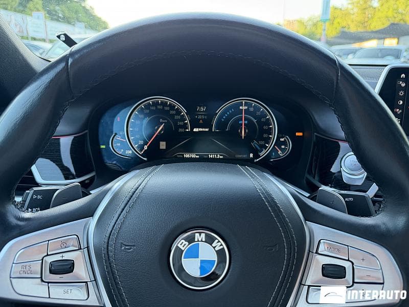 2017 BMW 740e — Miniatură 13