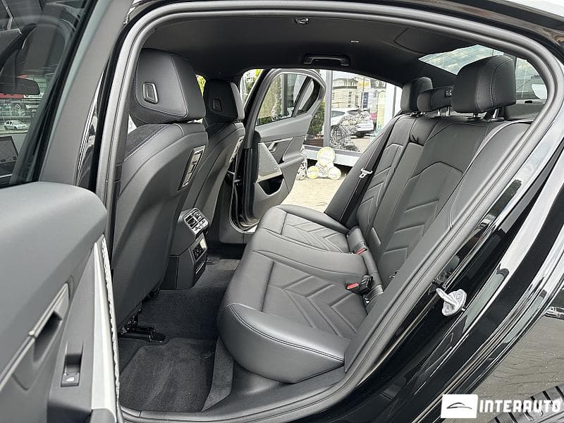 2024 BMW 520 — Miniatură 16