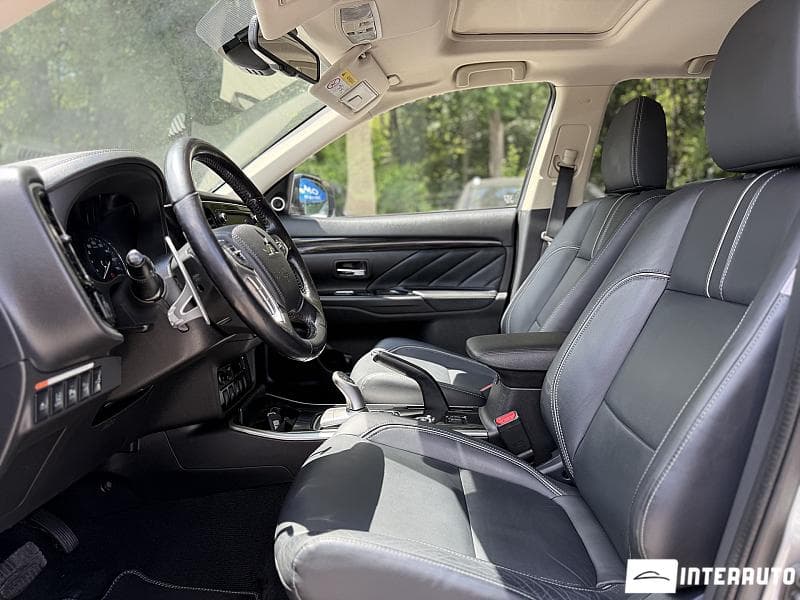 2015 Mitsubishi Outlander — Miniatură 9