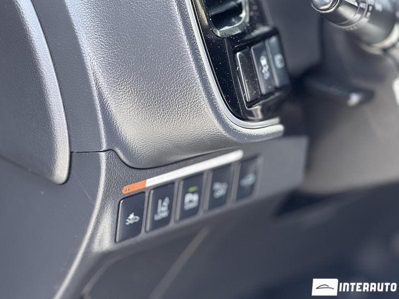 2015 Mitsubishi Outlander — Miniatură 12