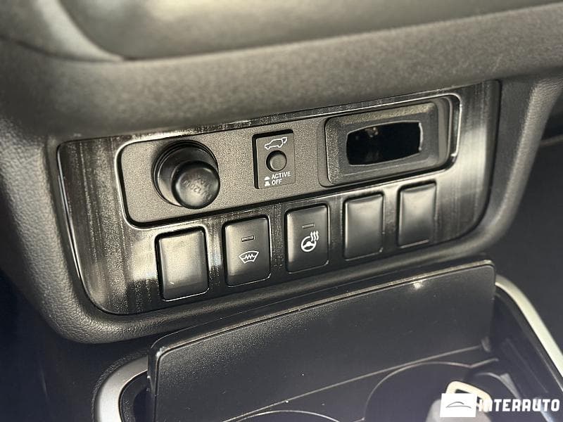2015 Mitsubishi Outlander — Miniatură 16