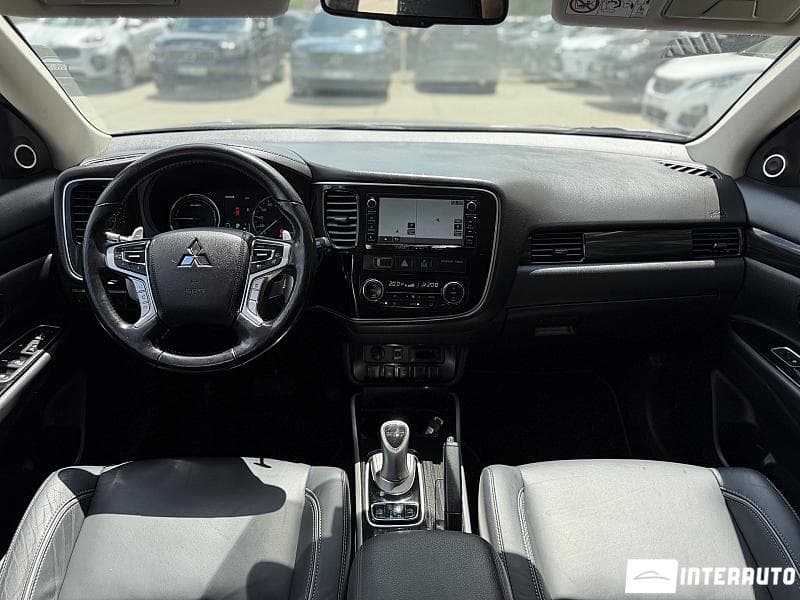 2015 Mitsubishi Outlander — Miniatură 18