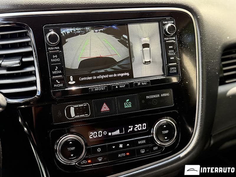 2015 Mitsubishi Outlander — Miniatură 15