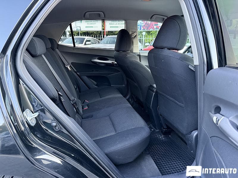 2011 Toyota Auris — Miniatură 8