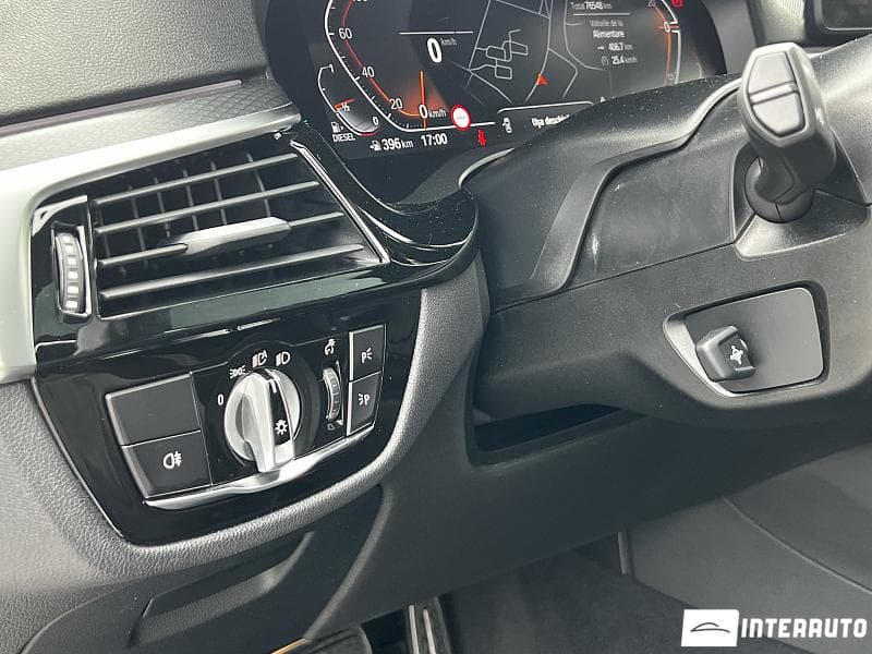 2023 BMW 520 — Miniatură 18