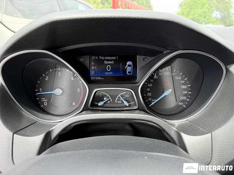 2015 Ford Focus — Miniatură 10