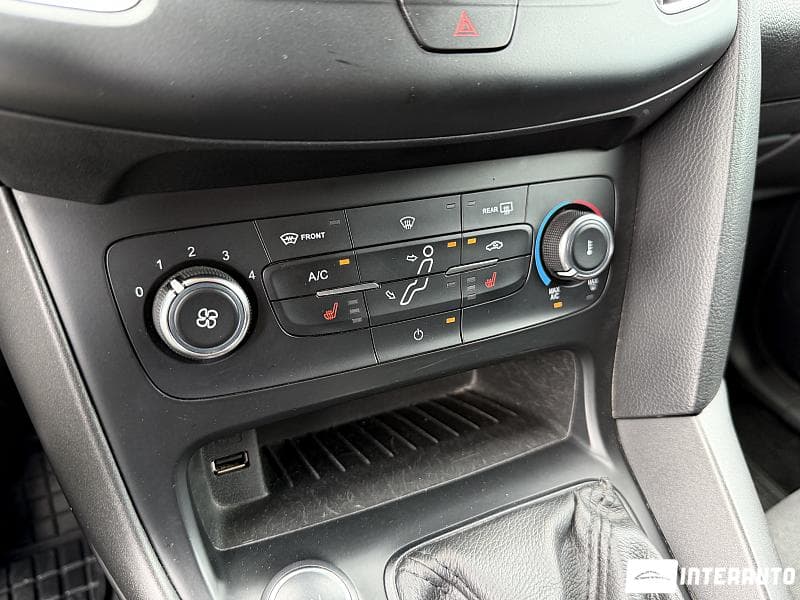 2015 Ford Focus — Miniatură 12