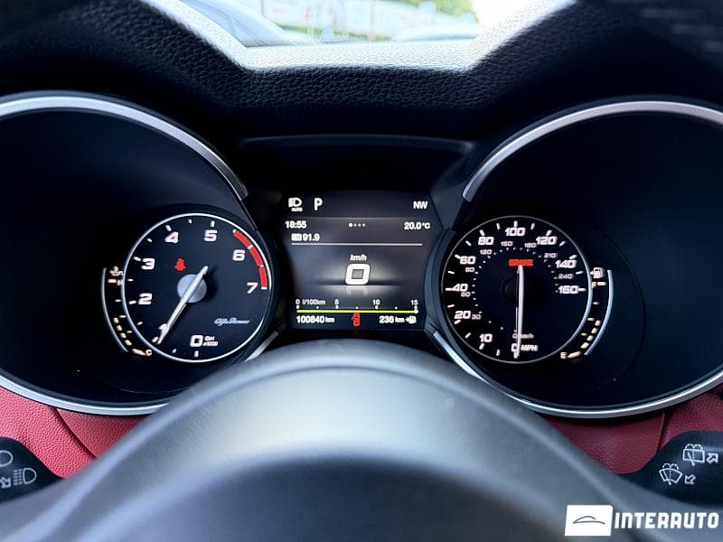 Alfa Romeo Stelvio Ti 2019 — Миниатюра 12