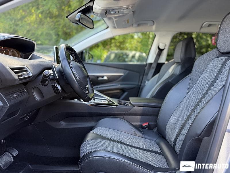 2019 Peugeot 3008 — Miniatură 8