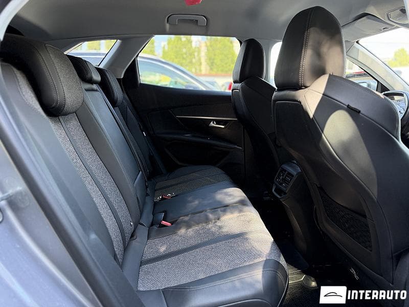 2019 Peugeot 3008 — Miniatură 18