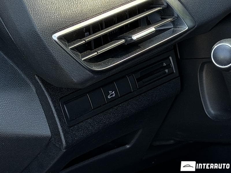 2019 Peugeot 3008 — Miniatură 7