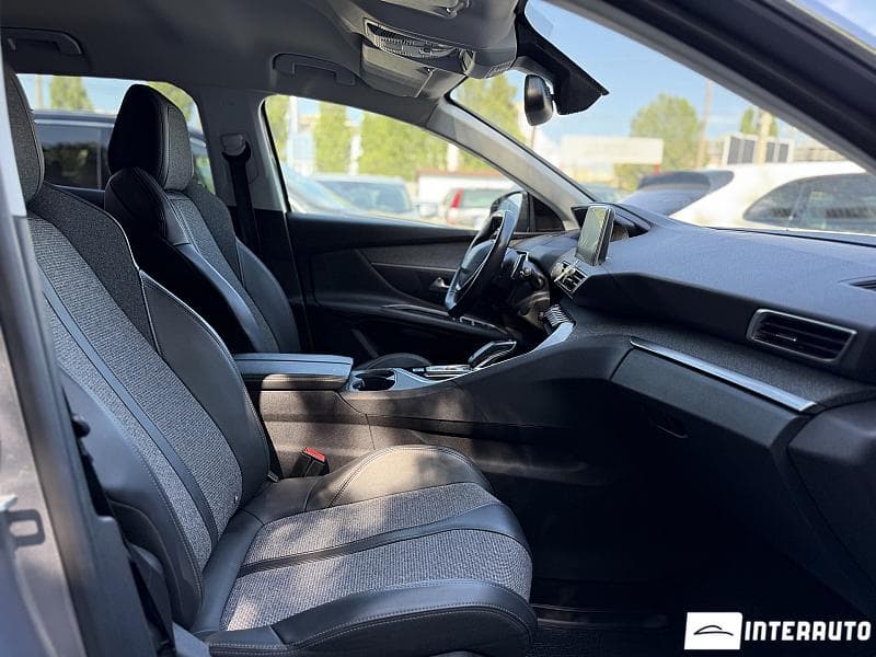 2019 Peugeot 3008 — Miniatură 15