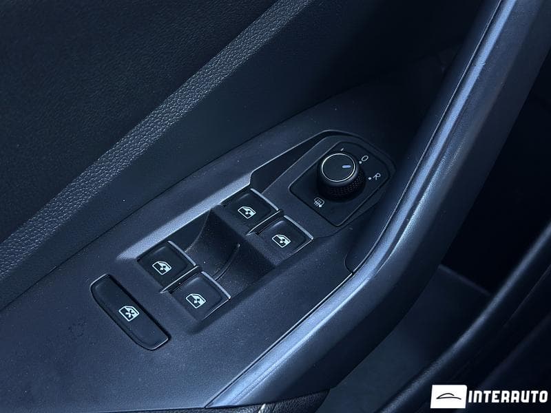 2023 Volkswagen Jetta — Miniatură 6
