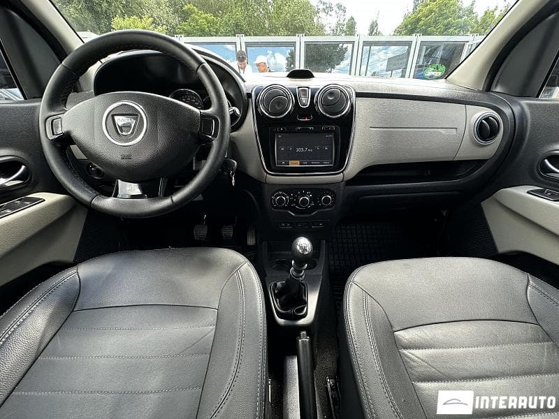 2015 Dacia Lodgy — Miniatură 7
