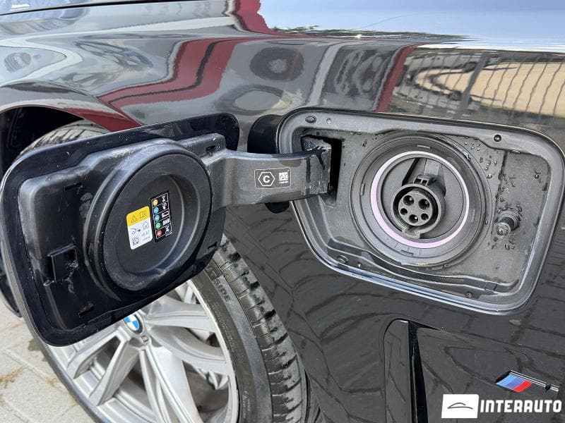 BMW 740e 2017 — Миниатюра 21