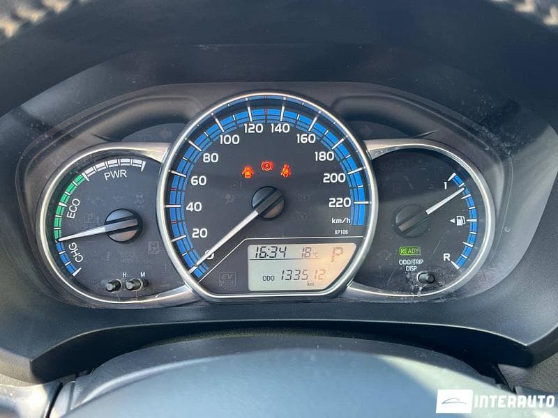 2016 Toyota Yaris — Miniatură 6