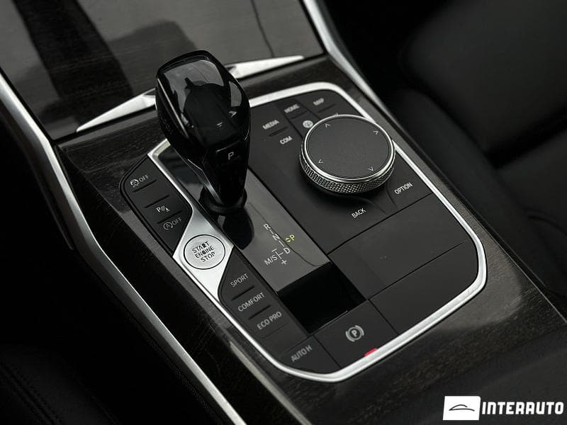 BMW 330 2020 — Миниатюра 13