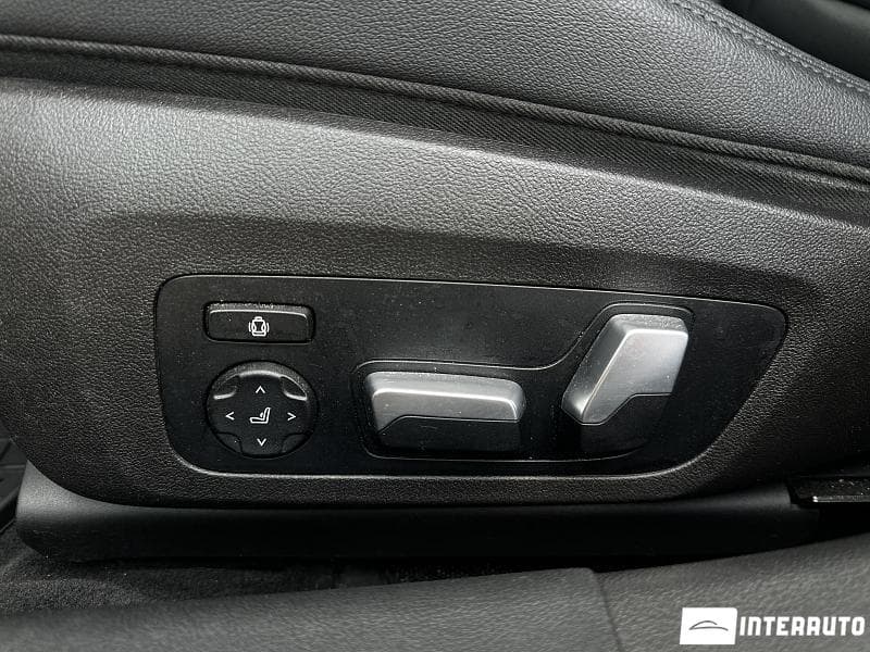 BMW 330 2020 — Миниатюра 6