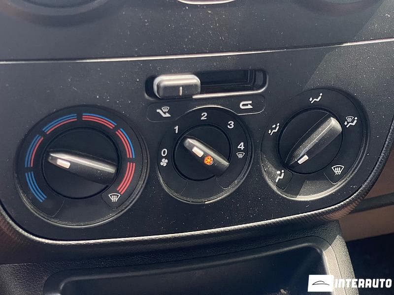 2011 Peugeot Bipper — Miniatură 12