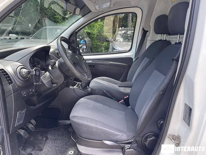 2011 Peugeot Bipper — Miniatură 8