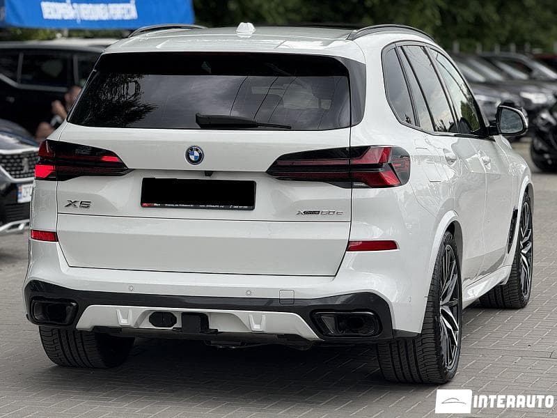 2023 BMW X5 5.0e — Miniatură 4