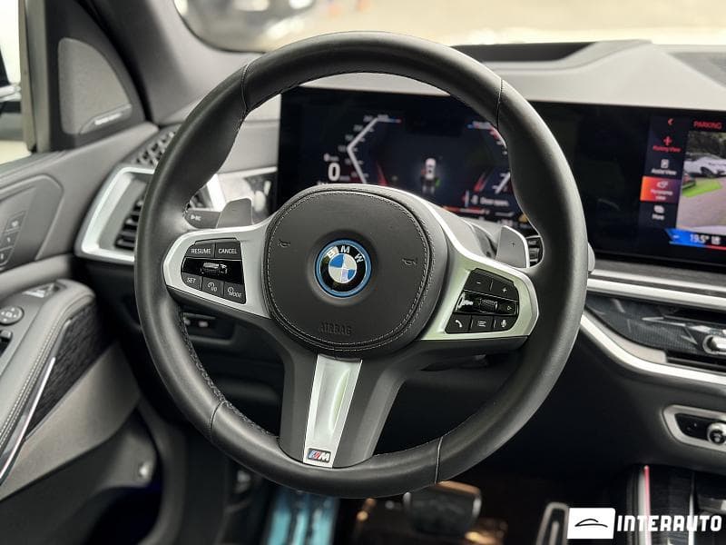 2023 BMW X5 5.0e — Miniatură 10