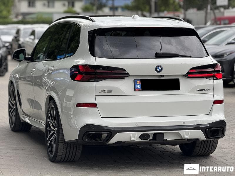 2023 BMW X5 5.0e — Miniatură 3