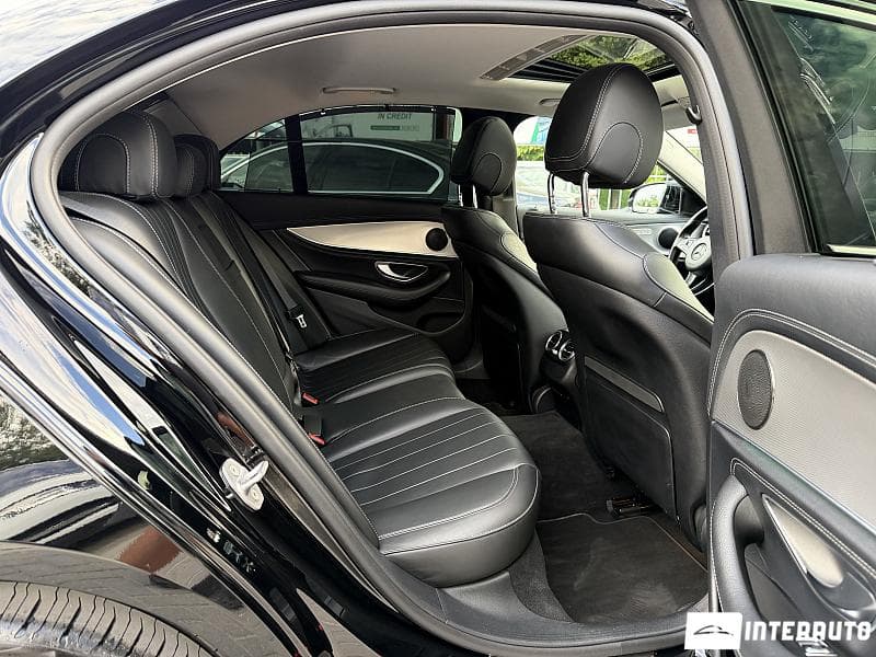 2016 Mercedes E 220 — Miniatură 19