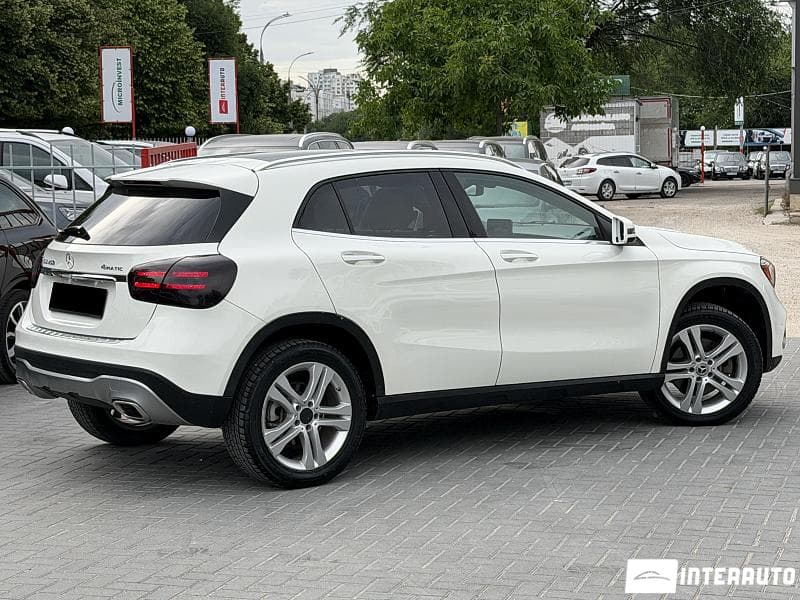 2017 Mercedes GLA 250 — Miniatură 3