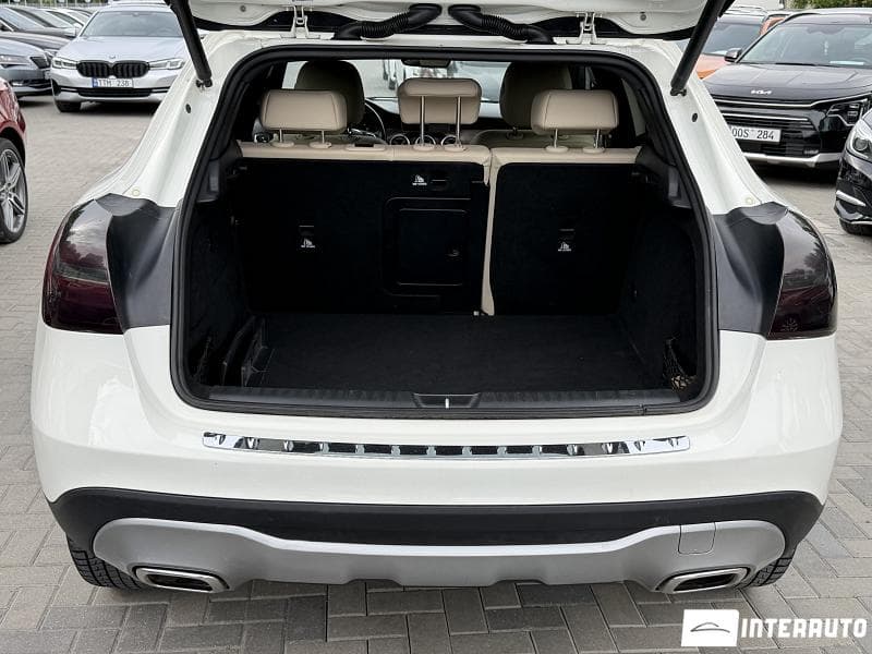 2017 Mercedes GLA 250 — Miniatură 21