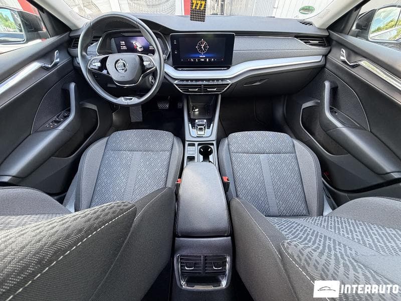 2021 Skoda Octavia — Miniatură 10
