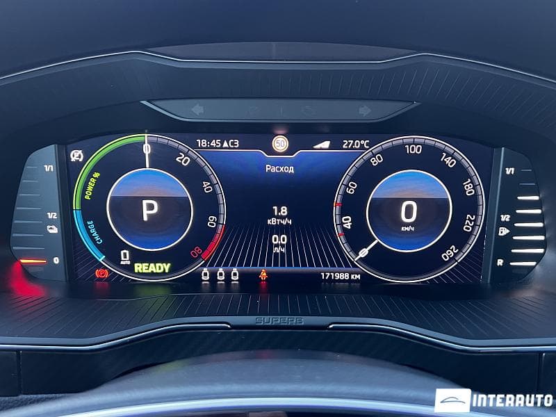 2020 Skoda Superb — Miniatură 12
