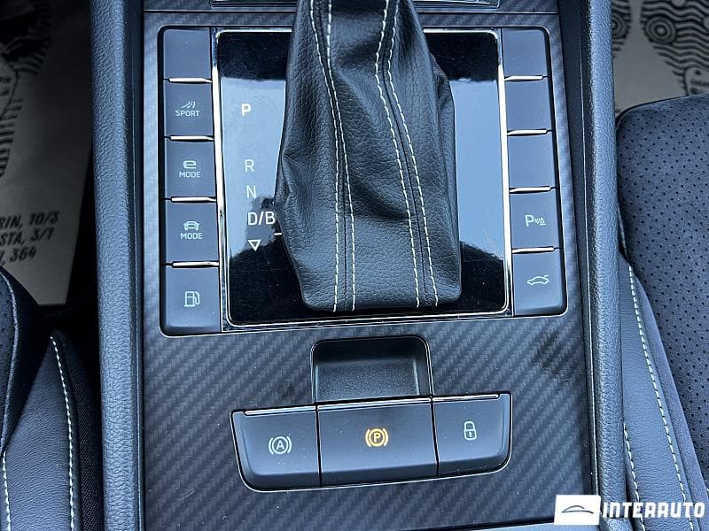 2020 Skoda Superb — Miniatură 16