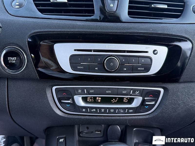 2016 Renault Grand Scenic — Miniatură 10