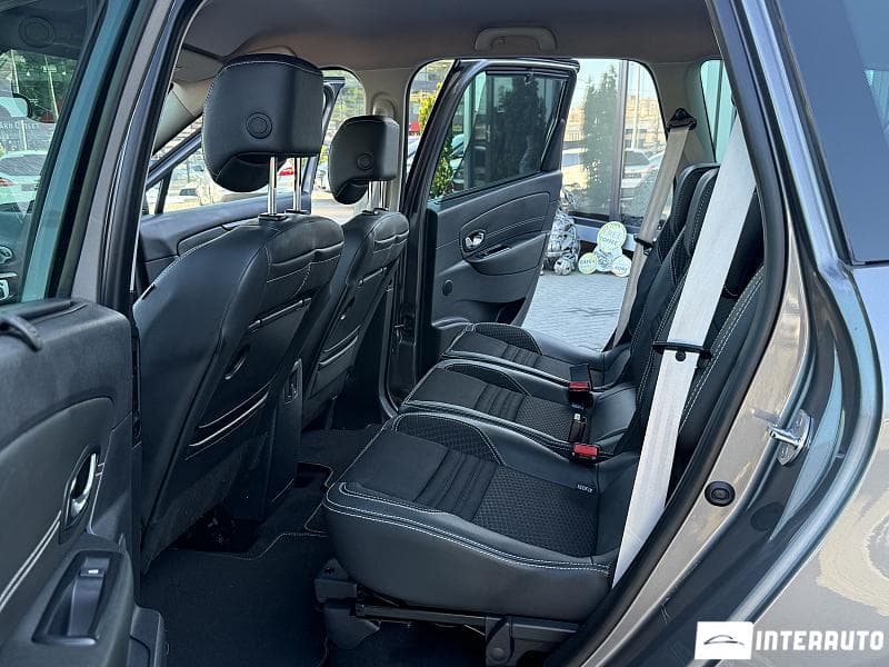2016 Renault Grand Scenic — Miniatură 12