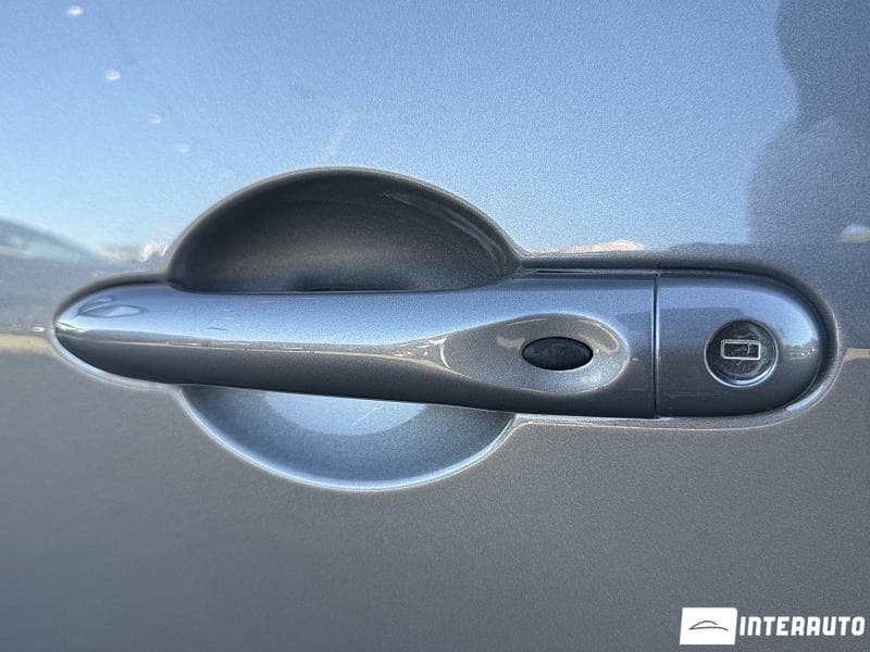 2016 Renault Grand Scenic — Miniatură 16