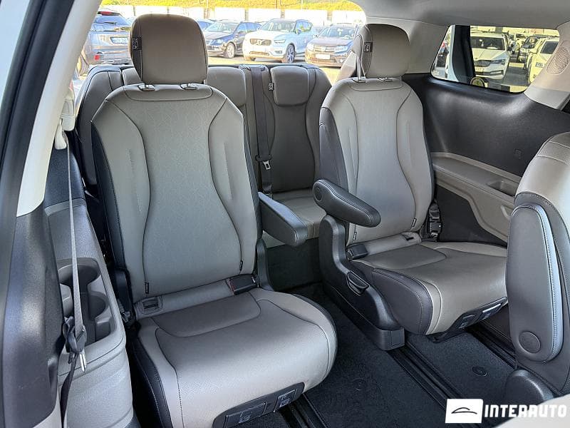 2024 Kia Carnival — Miniatură 14