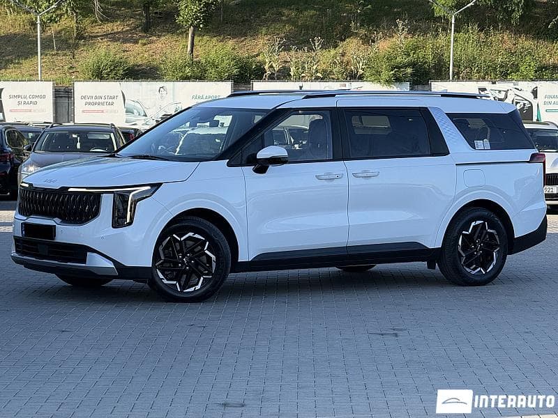 2024 Kia Carnival — Miniatură 2