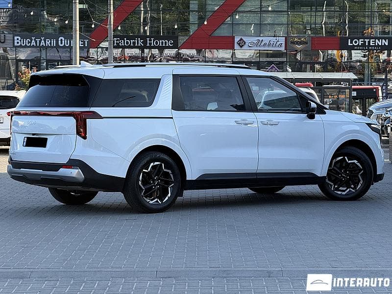 2024 Kia Carnival — Miniatură 3