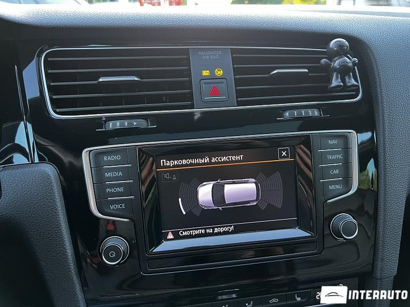 2014 Volkswagen Golf R — Miniatură 11