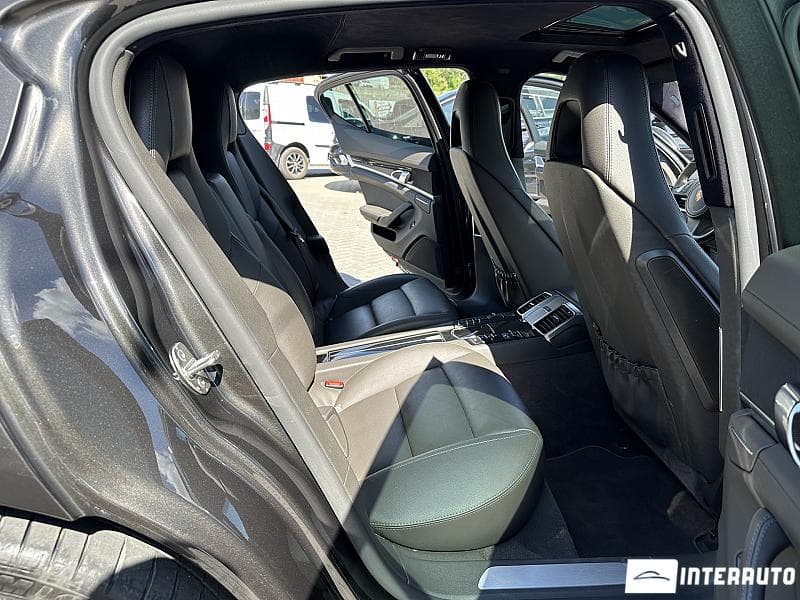 2015 Porsche Panamera S — Miniatură 15